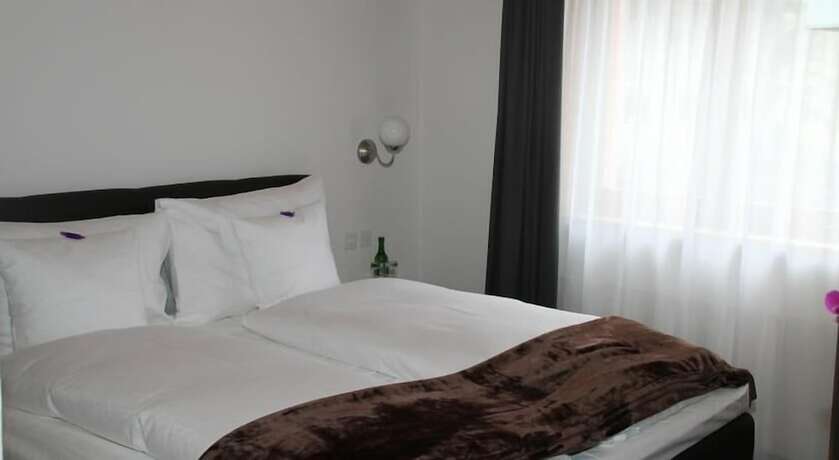 Imagen general del Hotel Sonnenhalde. Foto 7