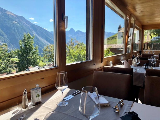 Imagen general del Hotel Sonnenhalde. Foto 8