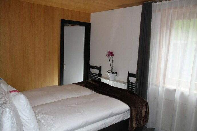 Imagen de la habitación del Hotel Sonnenhalde. Foto 29