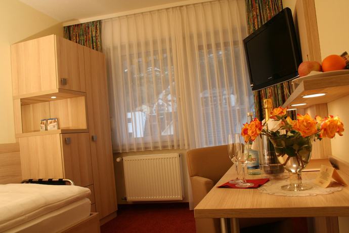 Imagen de la habitación del Hotel Sonnenhof, Bad Wildbad. Foto 5