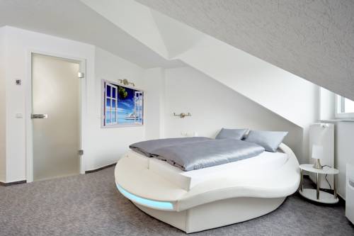 Imagen de la habitación del Hotel Sonnenhof Dietzenbach. Foto 4