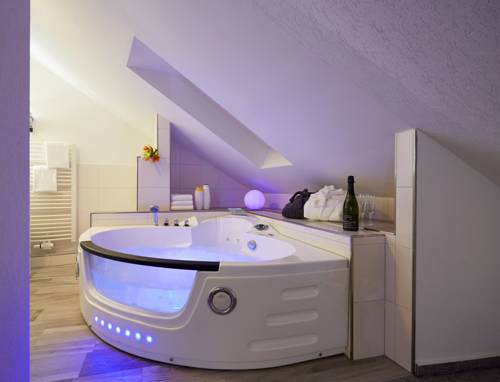 Imagen de la habitación del Hotel Sonnenhof Dietzenbach. Foto 6