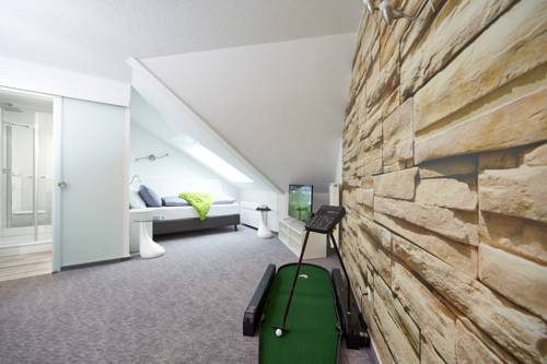 Imagen de la habitación del Hotel Sonnenhof Dietzenbach. Foto 10