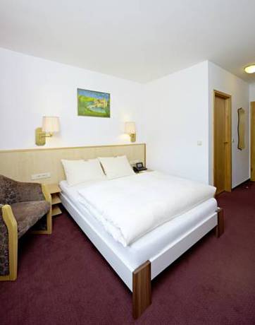 Imagen de la habitación del Hotel Sonnenhof Dietzenbach. Foto 12