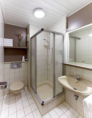 Imagen de la habitación del Hotel Sonnenhof Dietzenbach. Foto 16