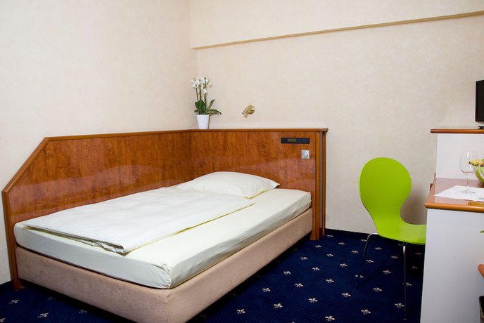 Imagen de la habitación del Hotel Sonnenhof, Melsungen. Foto 8