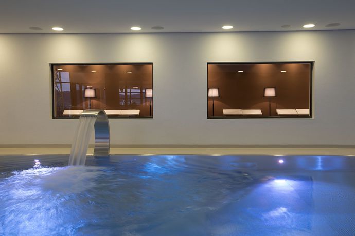 Imagen de la piscina del Hotel Sonnenhof and Restaurant. Foto 20
