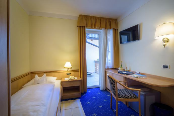 Imagen de la habitación del Hotel Sonnenhotel Adler. Foto 3