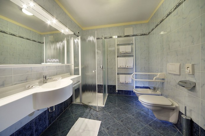 Imagen de la habitación del Hotel Sonnenhotel Adler. Foto 5