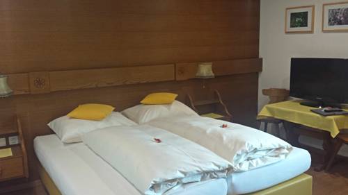 Imagen de la habitación del Hotel Sonnenhotel Soldanella Sonneck. Foto 9