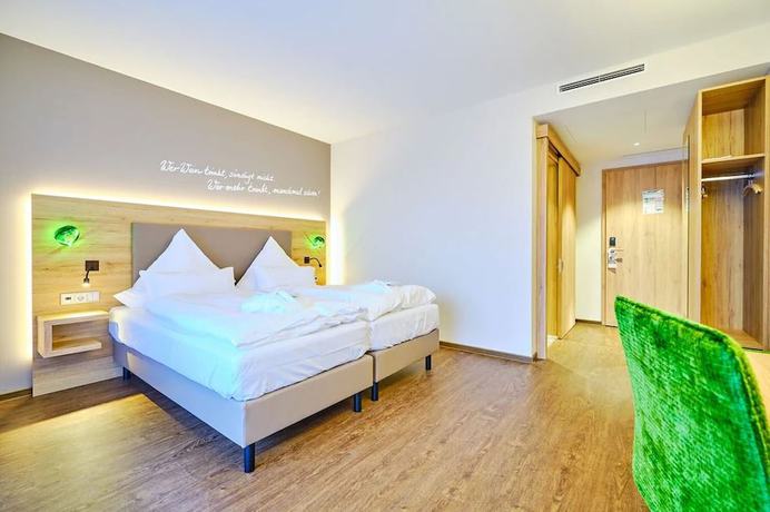 Imagen de la habitación del Hotel Sonnenhotel Weingut R&ouml;mmert. Foto 4