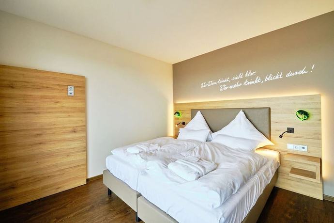Imagen de la habitación del Hotel Sonnenhotel Weingut R&ouml;mmert. Foto 9