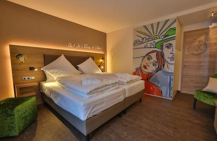 Imagen general del Hotel Sonnenhotel Weingut Römmert. Foto 1