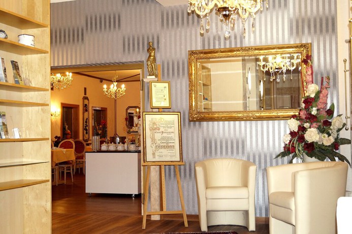 Imagen de los interiores del Hotel Sonnenhügel. Foto 19