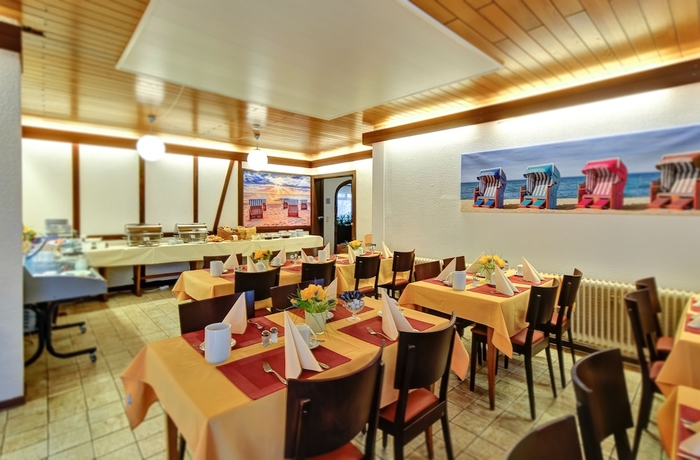 Imagen del bar/restaurante del Hotel Sonneninsel Fehmarn. Foto 2