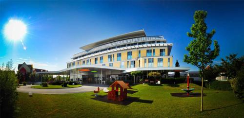 Imagen general del Hotel Sonnenpark & Therme (included). Foto 1