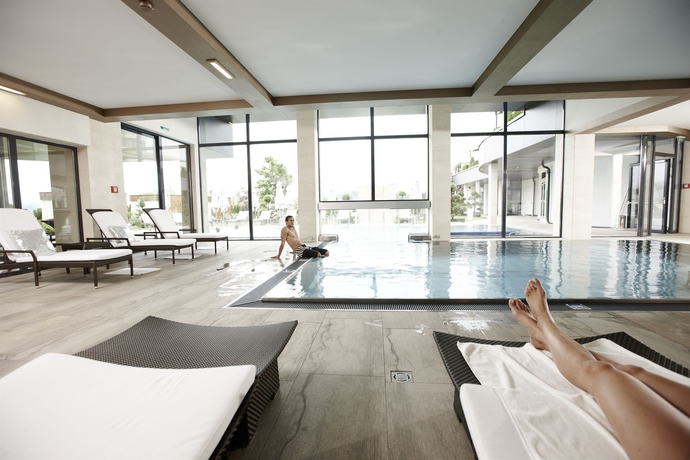 Imagen de la piscina del Hotel Sonnhof Alpendorf. Foto 13