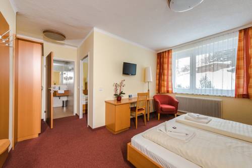 Imagen de la habitación del Hotel Sonnhof, Hohentauern. Foto 10