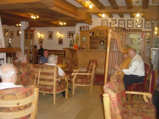 Imagen de los interiores del Hotel Sonnschein. Foto 15