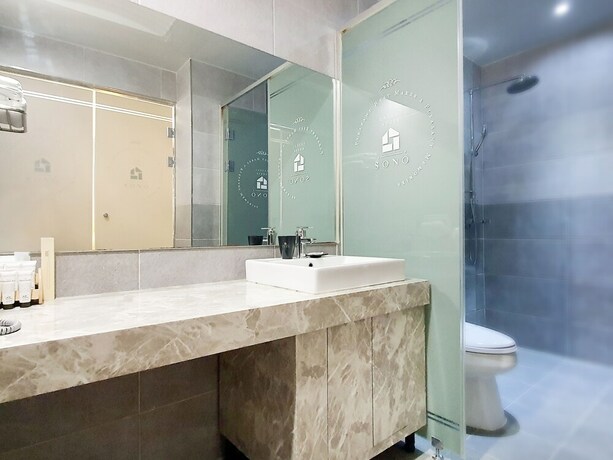Imagen de la habitación del Hotel Sono Business. Foto 17