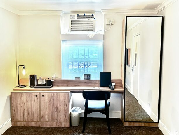 Imagen de la habitación del Hotel Sonora Inn. Foto 18