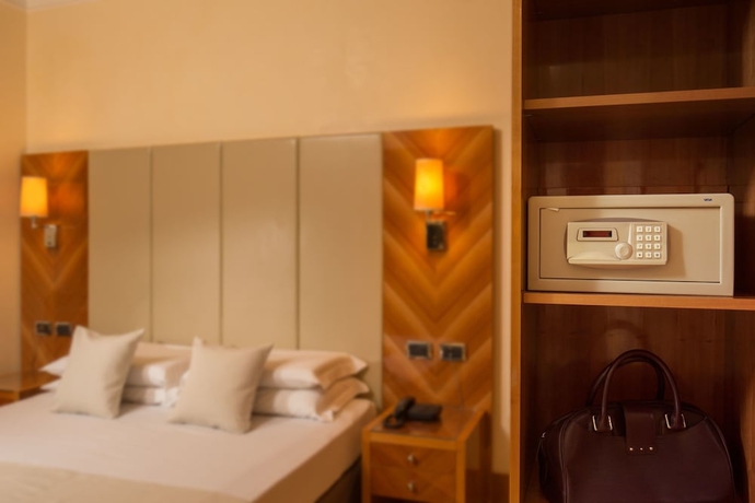 Imagen de la habitación del Hotel Sonya. Foto 9