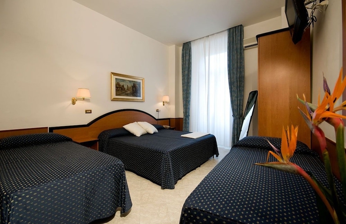 Imagen de la habitación del Hotel Sonya. Foto 10