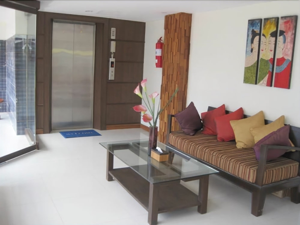Imagen de los interiores del Hotel Sooksabai Jomtien Beach. Foto 19