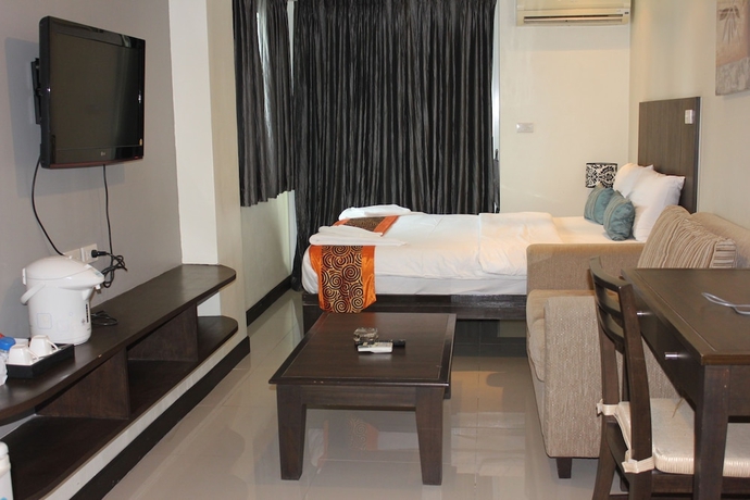 Imagen de la habitación del Hotel Sooksabai Jomtien Beach. Foto 13