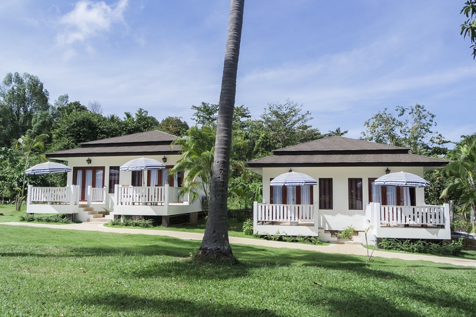 Imagen de los exteriores del Hotel Soontreeya Lanta. Foto 6