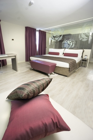 Imagen de la habitación del Hotel Soperga. Foto 8