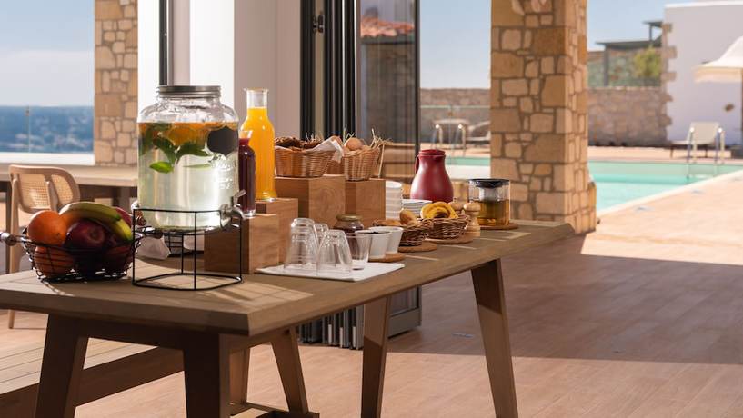 Imagen del bar/restaurante del Hotel Sophid Wellness Suites Karpathos. Foto 4