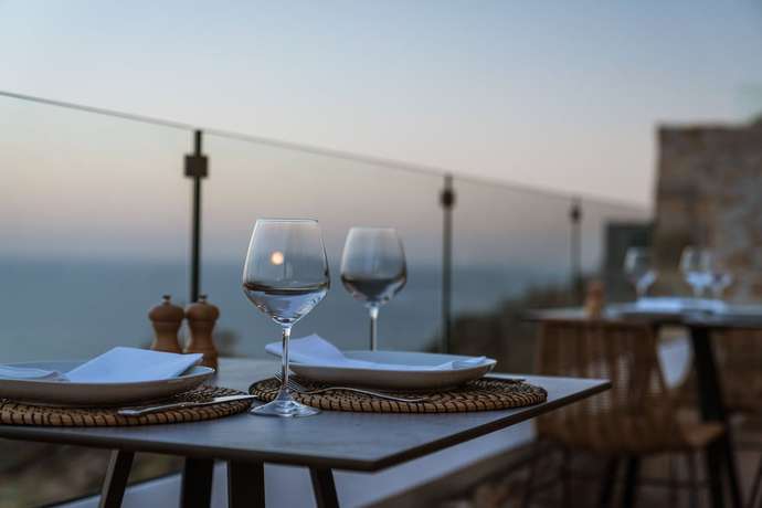 Imagen del bar/restaurante del Hotel Sophid Wellness Suites Karpathos. Foto 6