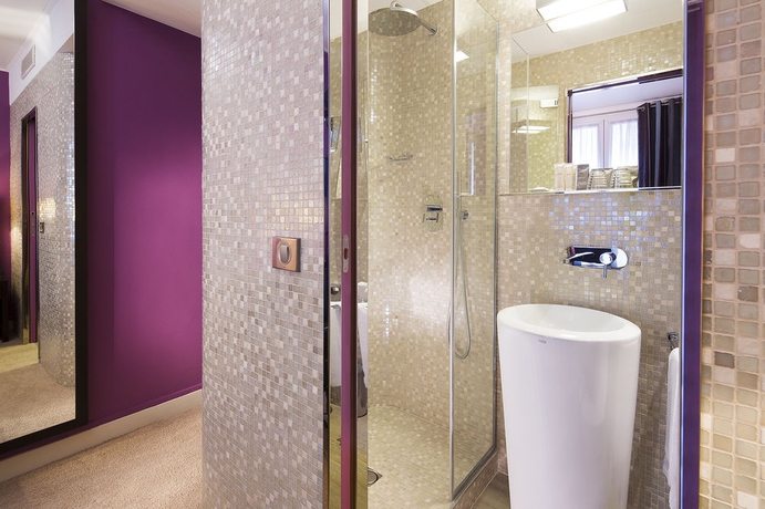 Imagen de la habitación del Hotel Sophie Germain. Foto 9