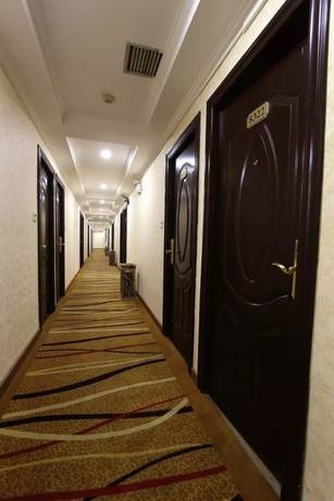 Imagen de los interiores del Hotel Sophie Roland Shenzhen Huaxin. Foto 12