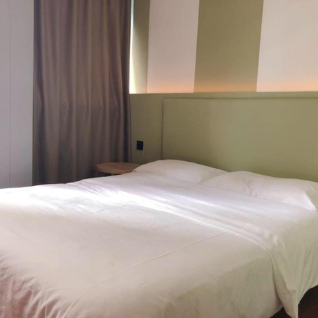 Imagen de la habitación del Hotel Sophie Roland Shenzhen Huaxin. Foto 10