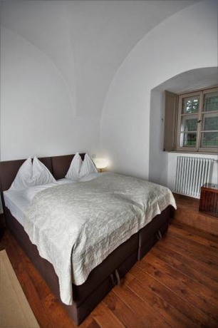 Imagen de la habitación del Hotel Sopron Monastery. Foto 7
