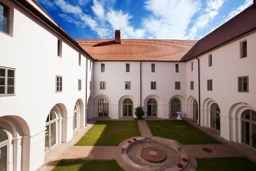 Imagen general del Hotel Sopron Monastery. Foto 3
