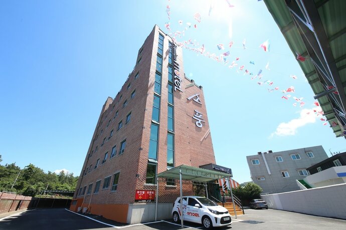 Imagen general del Hotel Sopung. Foto 2