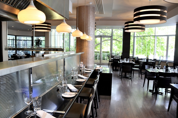 Imagen del bar/restaurante del Hotel Sopwell House. Foto 6