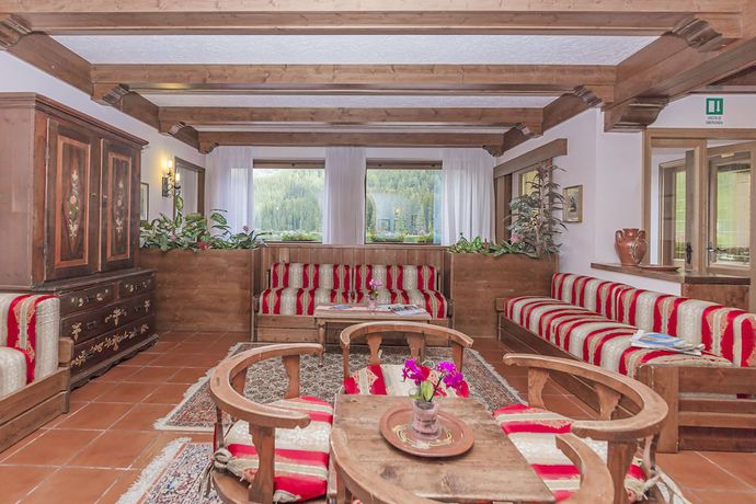 Imagen de los interiores del Hotel Sorapiss. Foto 17