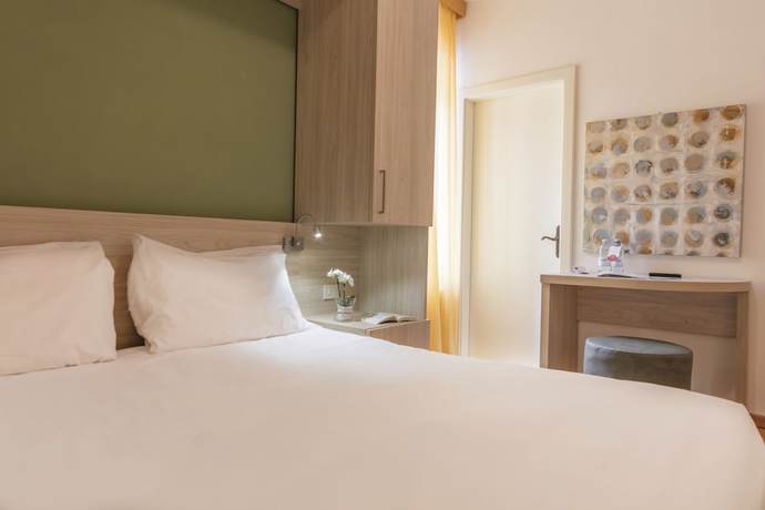 Imagen de la habitación del Hotel Sorapiss. Foto 15