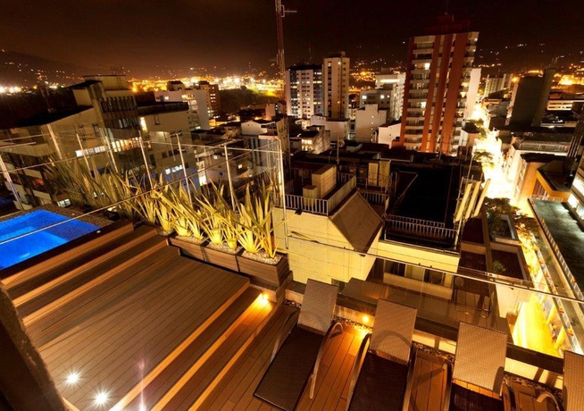 Imagen de la piscina del Hotel Soratama. Foto 18