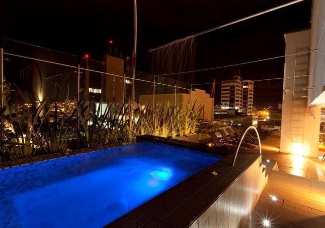 Imagen de la piscina del Hotel Soratama. Foto 19