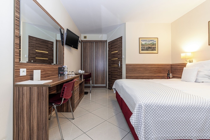 Imagen de la habitación del Hotel Soray. Foto 4