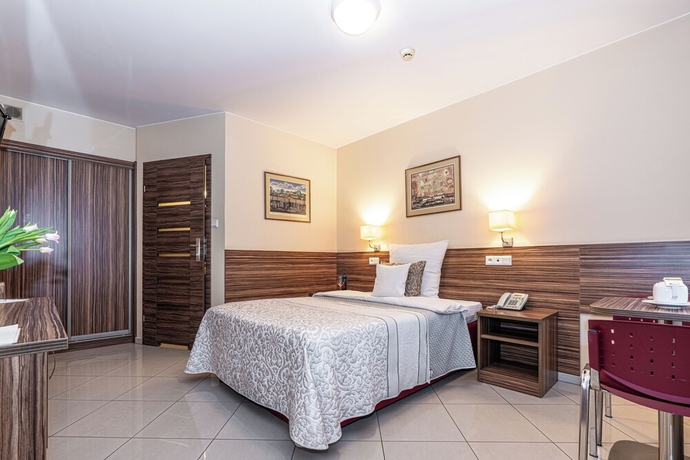 Imagen de la habitación del Hotel Soray. Foto 5