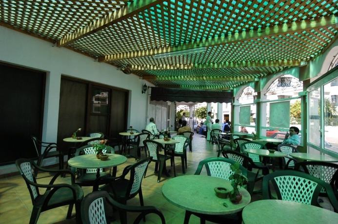 Imagen del bar/restaurante del Hotel Soraya Studiotel. Foto 5
