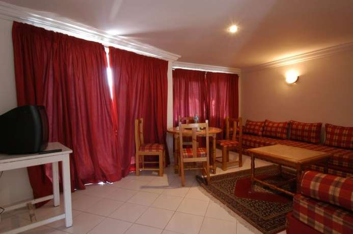 Imagen de la habitación del Hotel Soraya Studiotel. Foto 8