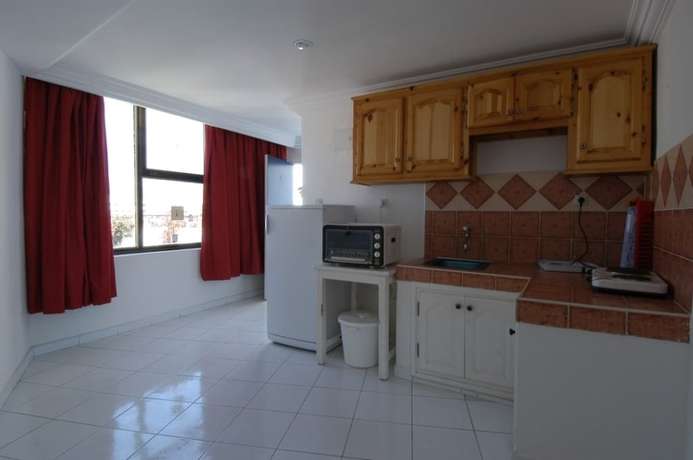 Imagen de la habitación del Hotel Soraya Studiotel. Foto 9