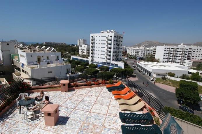 Imagen de los exteriores del Hotel Soraya Studiotel. Foto 16